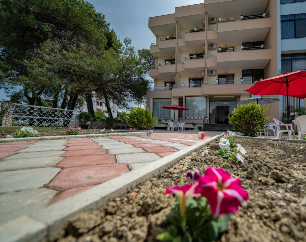 Hotel Villa Aljor Golem  Exterior foto